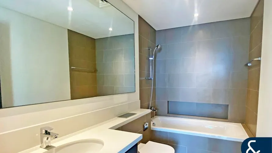 2 غرف نوم شقة في Harbour Views 2, الإمارات العربية المتحدة رقم 220 № 2