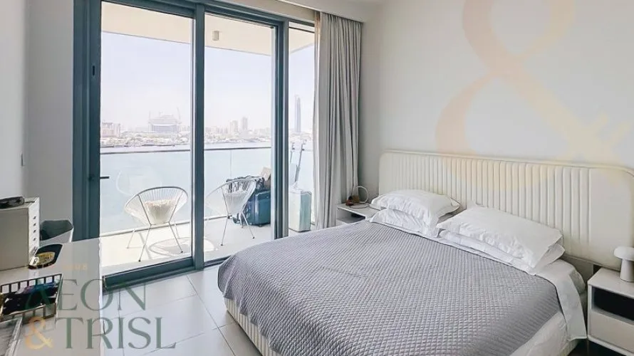 Apartamento de 2 dormitorios en The Grand, UAE No. 186 № 3