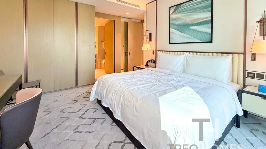 Apartamento de 2 dormitorios en Address Harbour Point, UAE No. 119 № 8