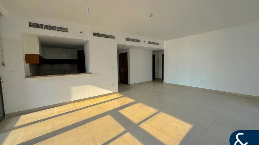 Apartamento de 2 dormitorios en Dubai Creek Residence Tower 2 North, UAE No. 231 № 2