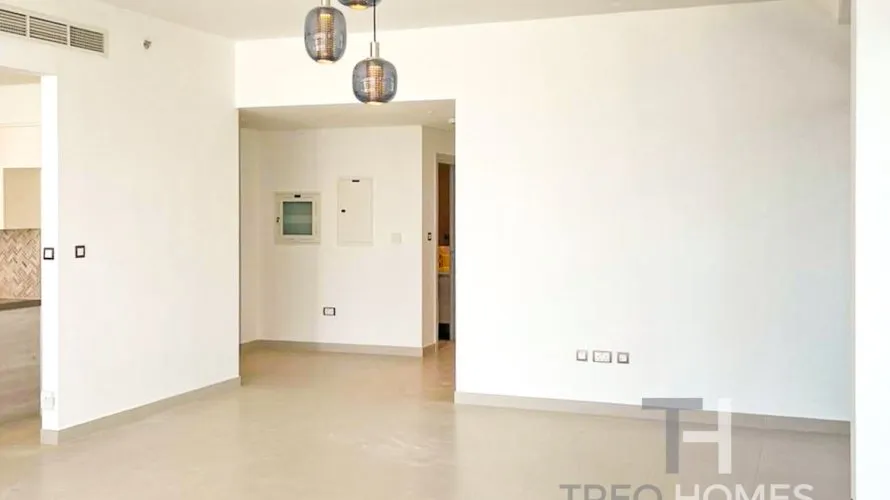 Apartamento de 2 dormitorios en The cove, UAE No. 118 № 2