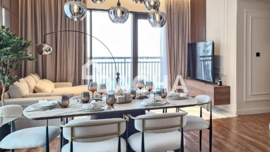 Apartamento de 3 dormitorios en Creekside 18, UAE No. 299 № 1