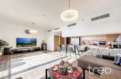 Apartamento de 3 dormitorios en Creek Horizon, UAE No. 328