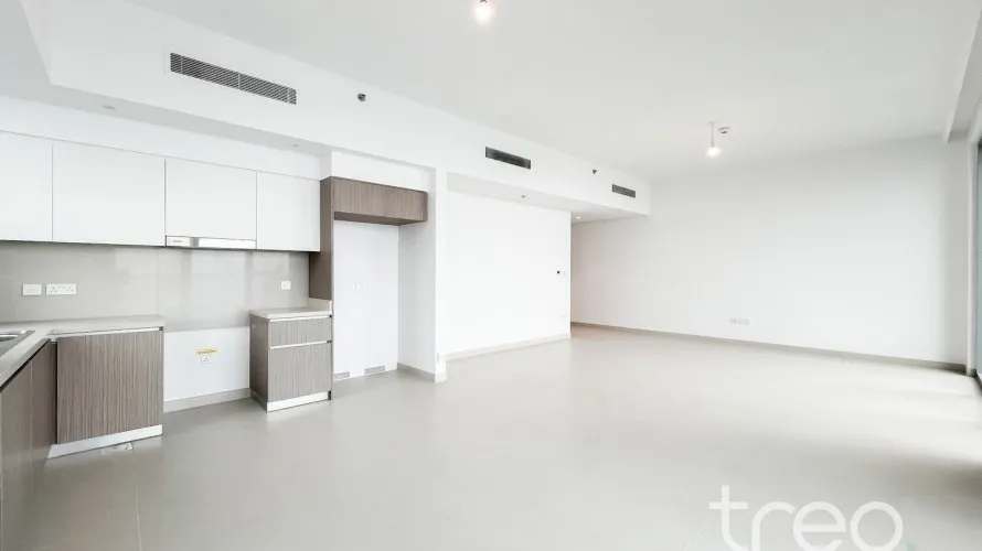 Apartamento de 2 dormitorios en The Grand, UAE No. 332 № 18