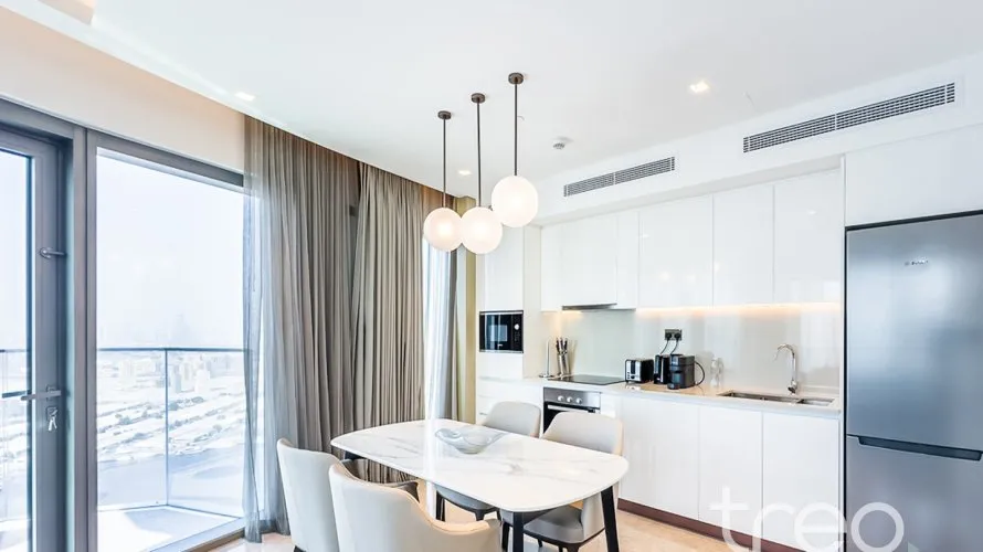 Apartamento de 2 dormitorios en Address Harbour Point, UAE No. 329 № 1