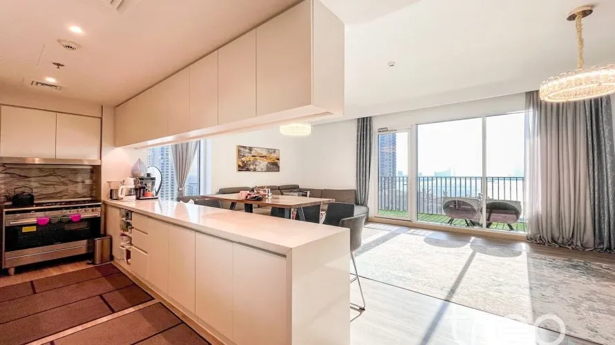 Apartamento de 3 dormitorios en Creek Horizon, UAE No. 328 № 11
