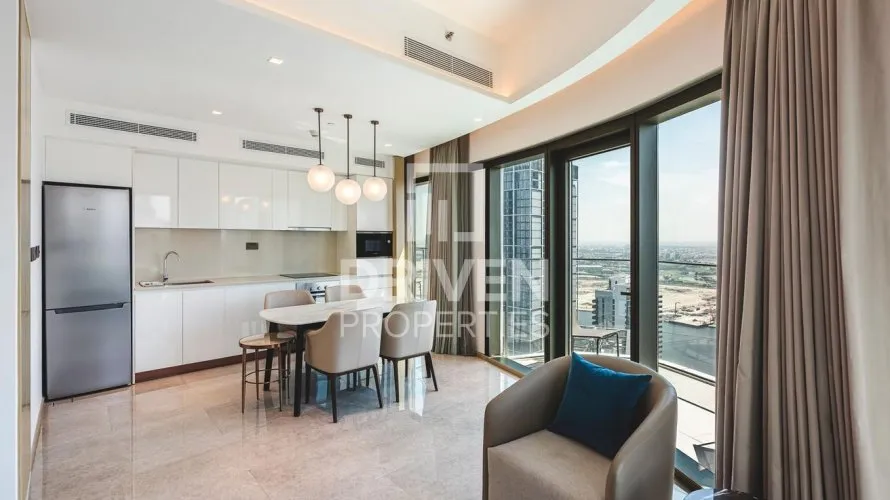 Apartamento de 2 dormitorios en Address Harbour Point, UAE No. 452 № 11