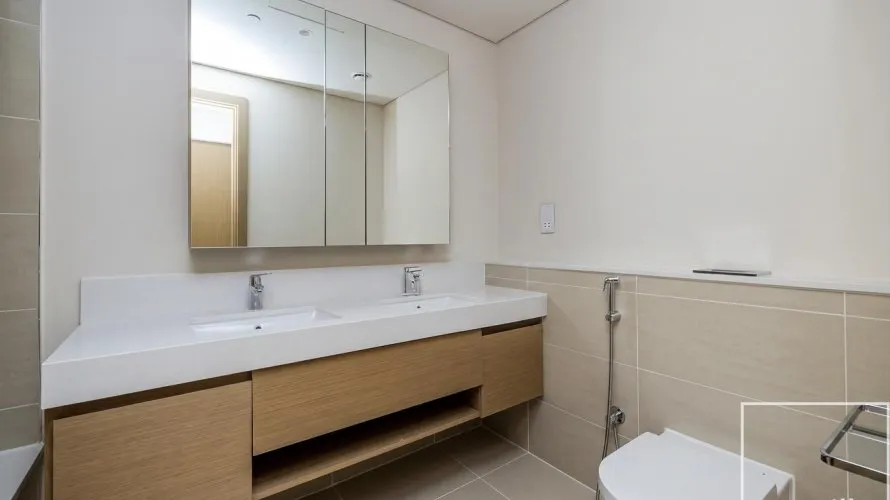 Apartamento de 3 dormitorios en Harbour Gate, UAE No. 432 № 4