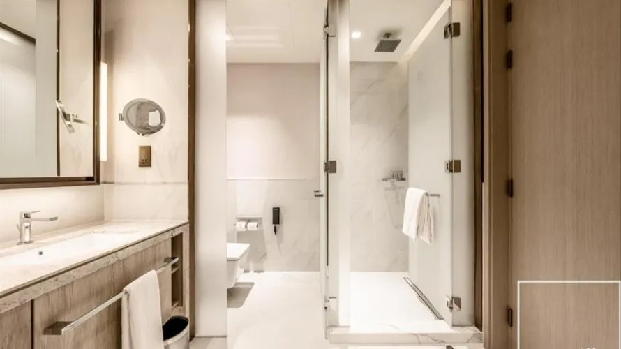 Apartamento de 2 dormitorios en Address Harbour Point, UAE No. 503 № 12