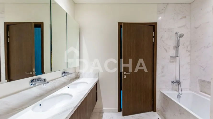 Appartement de 3 chambres à Harbour Views 1, UAE No. 303 № 1