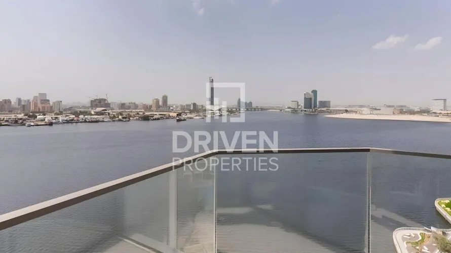 Appartement de 2 chambres à Address Harbour Point, UAE No. 372
